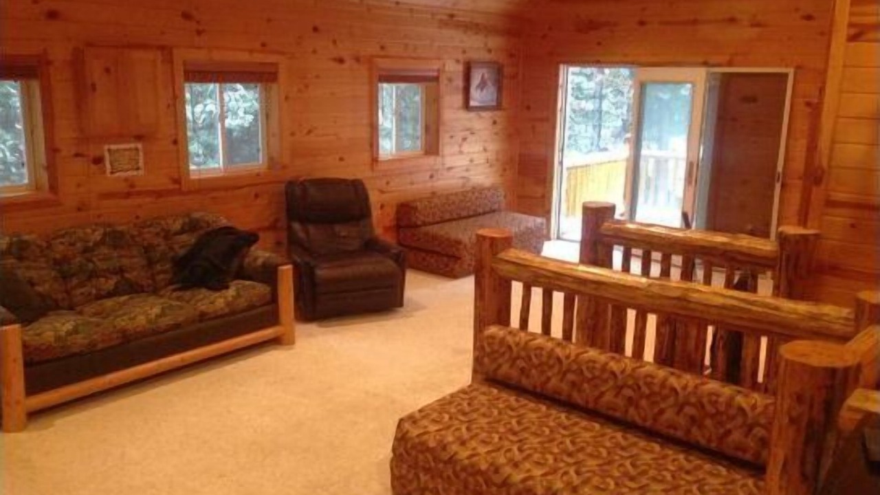 Photo of Livingroom in Island Park