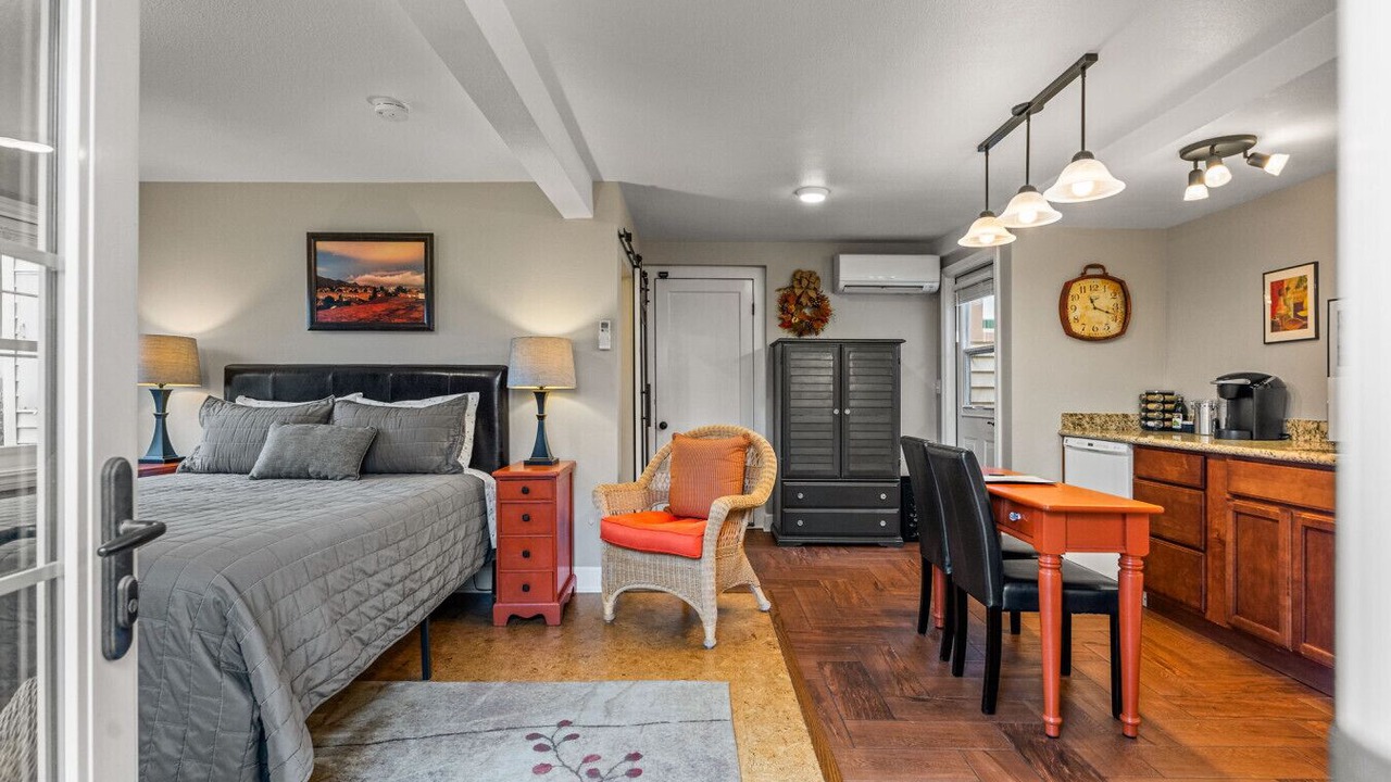 Photo of Bedroom in Albany