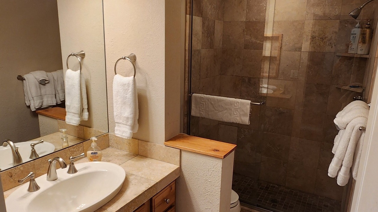 Photo of Bathroom in Elkhorn Village