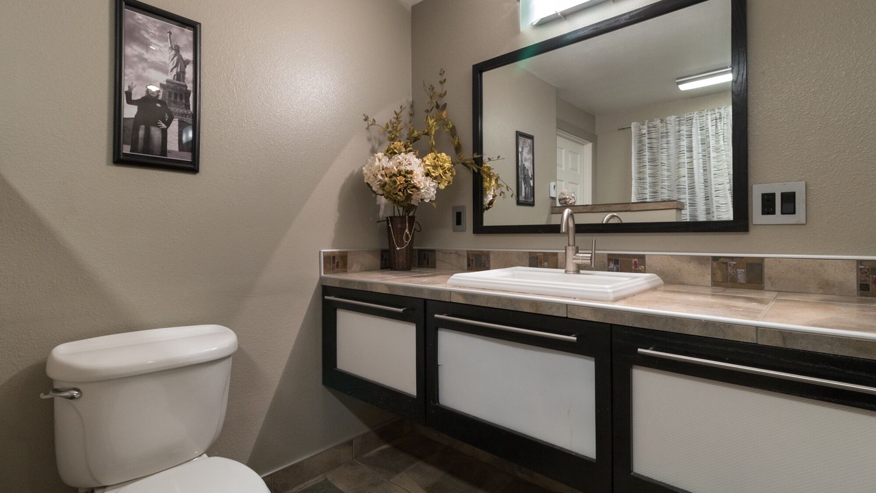 Photo of Bathroom in Roseburg