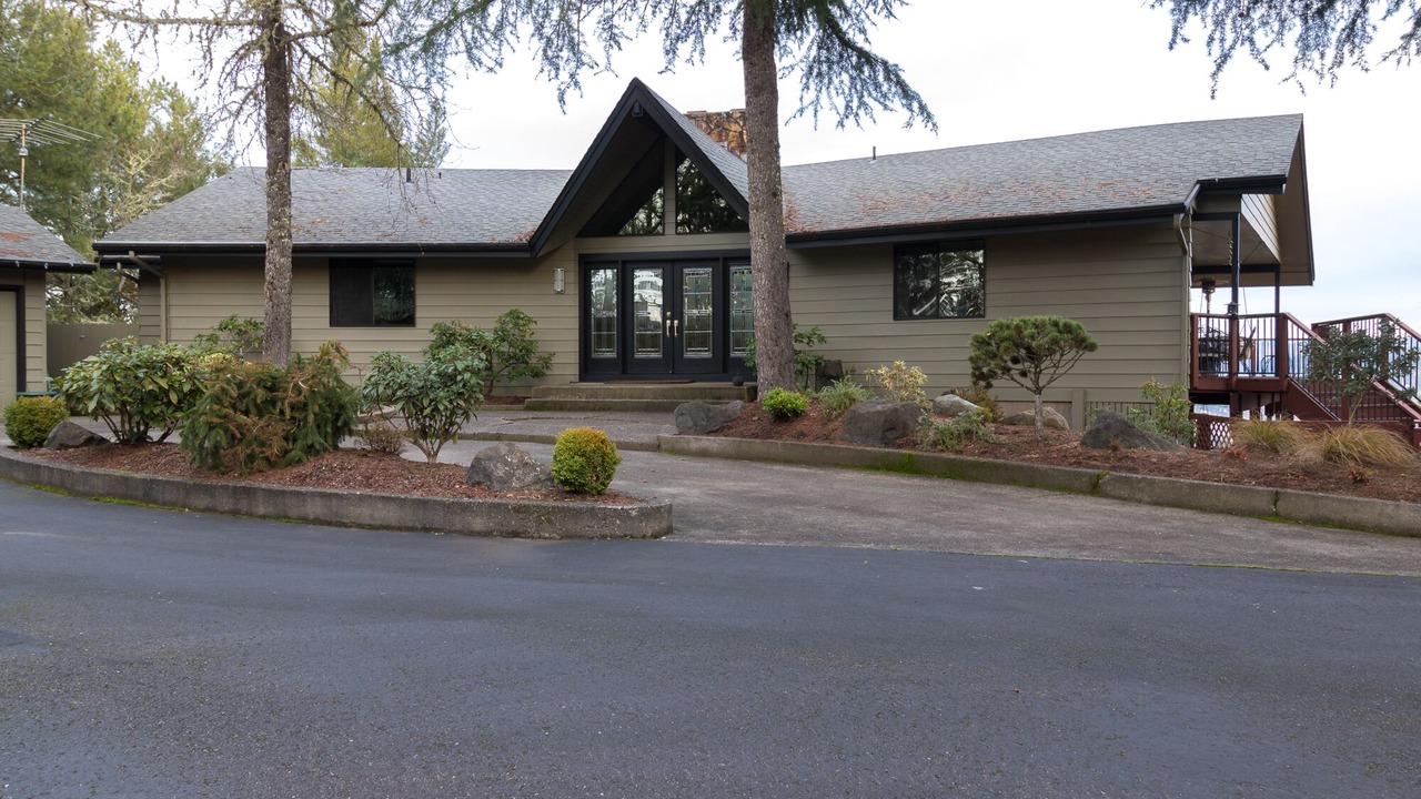 Photo of Outdoor in Roseburg