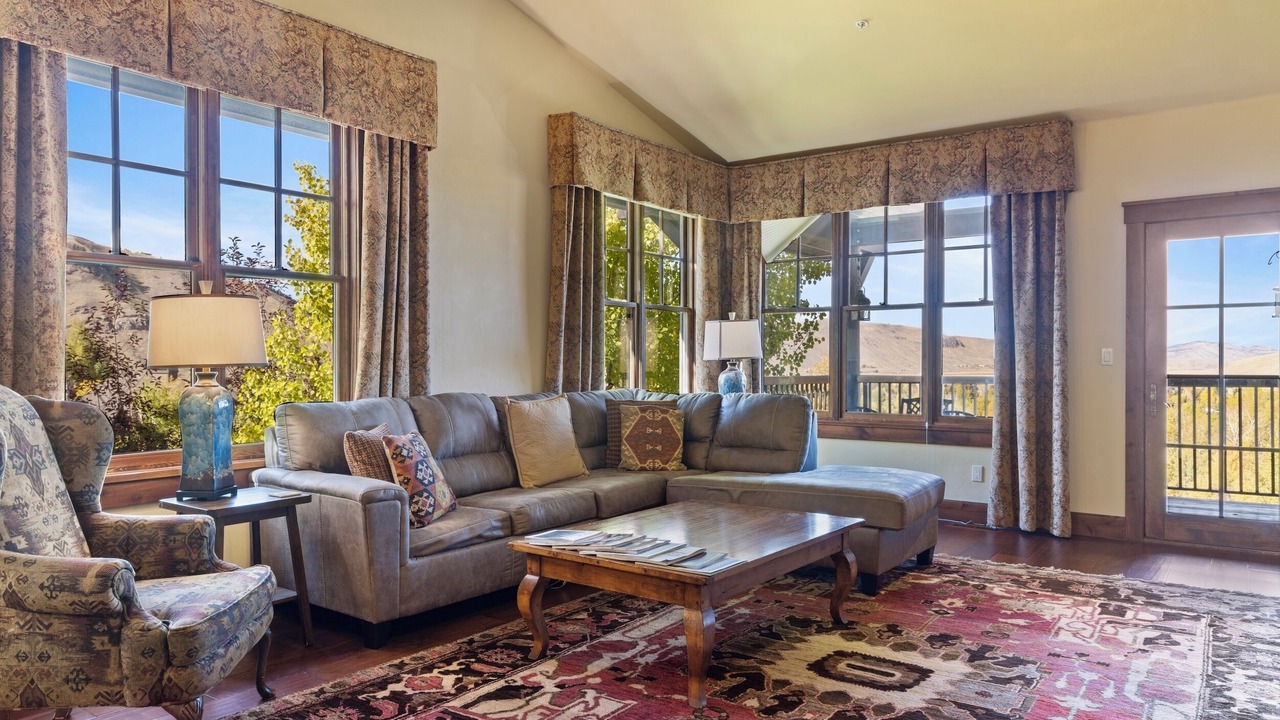 Photo of Livingroom in Jackson