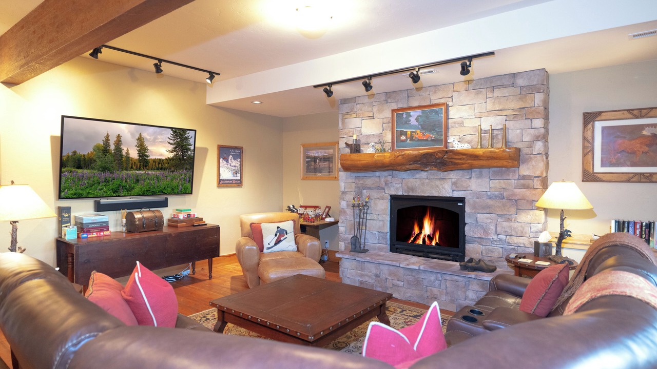 Photo of Livingroom in Victor