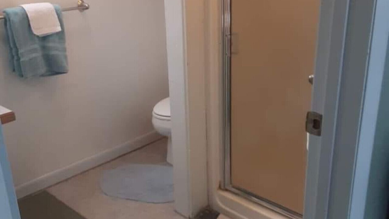 Photo of Bathroom in Pray