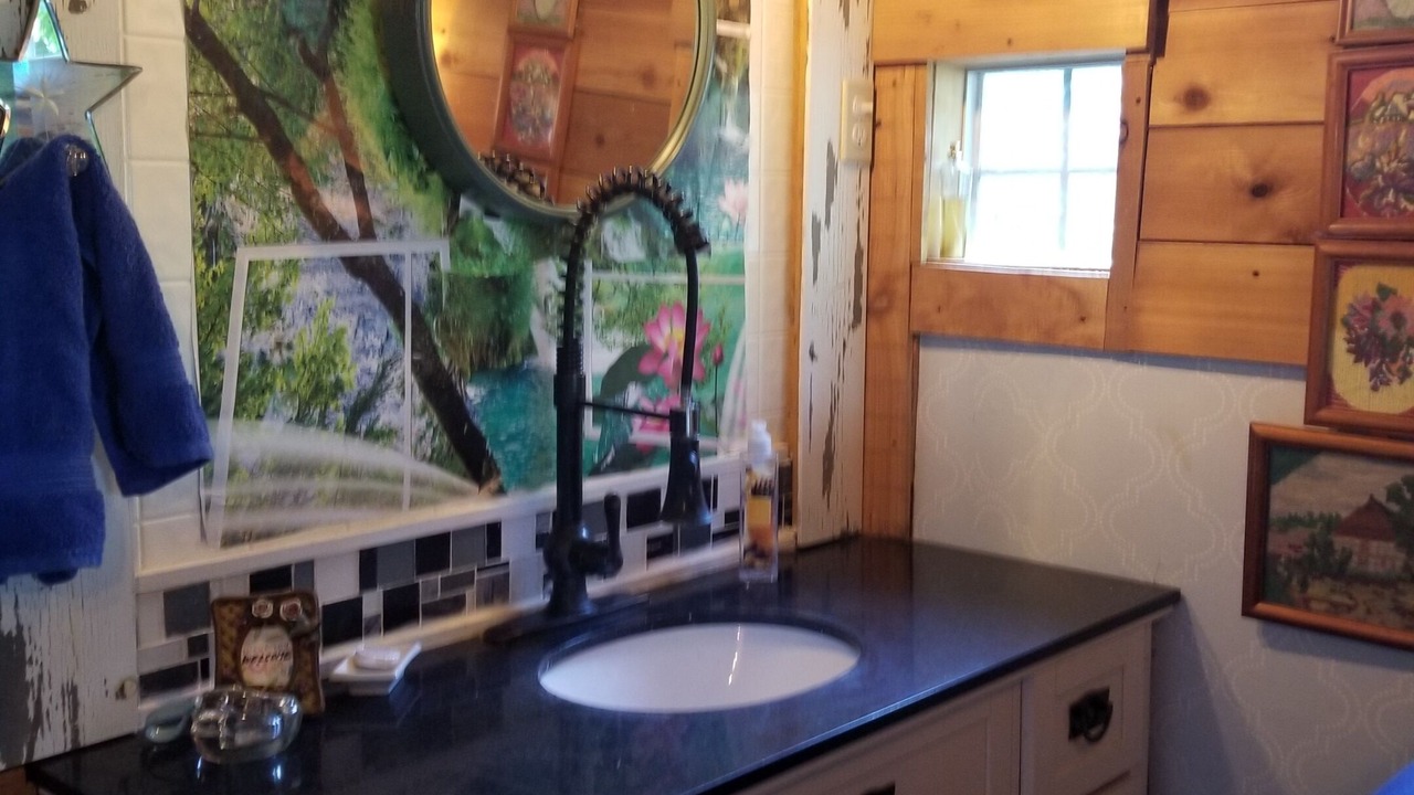 Photo of Bathroom in Point Roberts