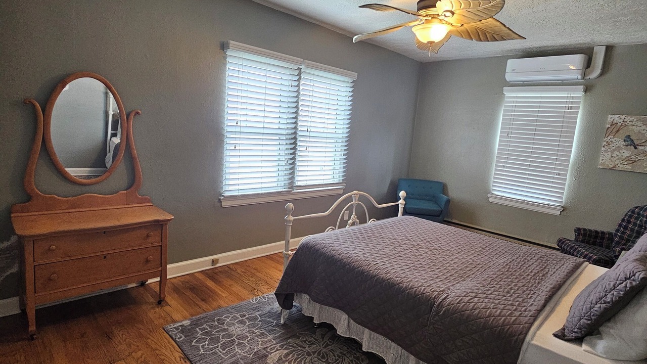 Photo of Bedroom in Albion