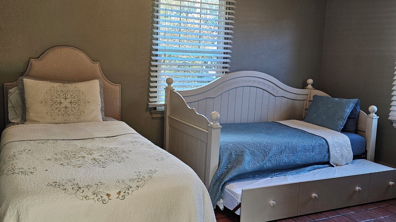 Photo of Bedroom in Albion