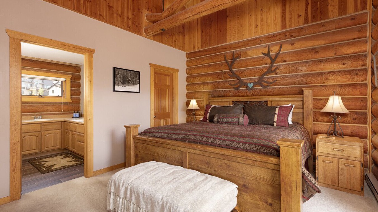 Photo of Bathroom in Big Sky