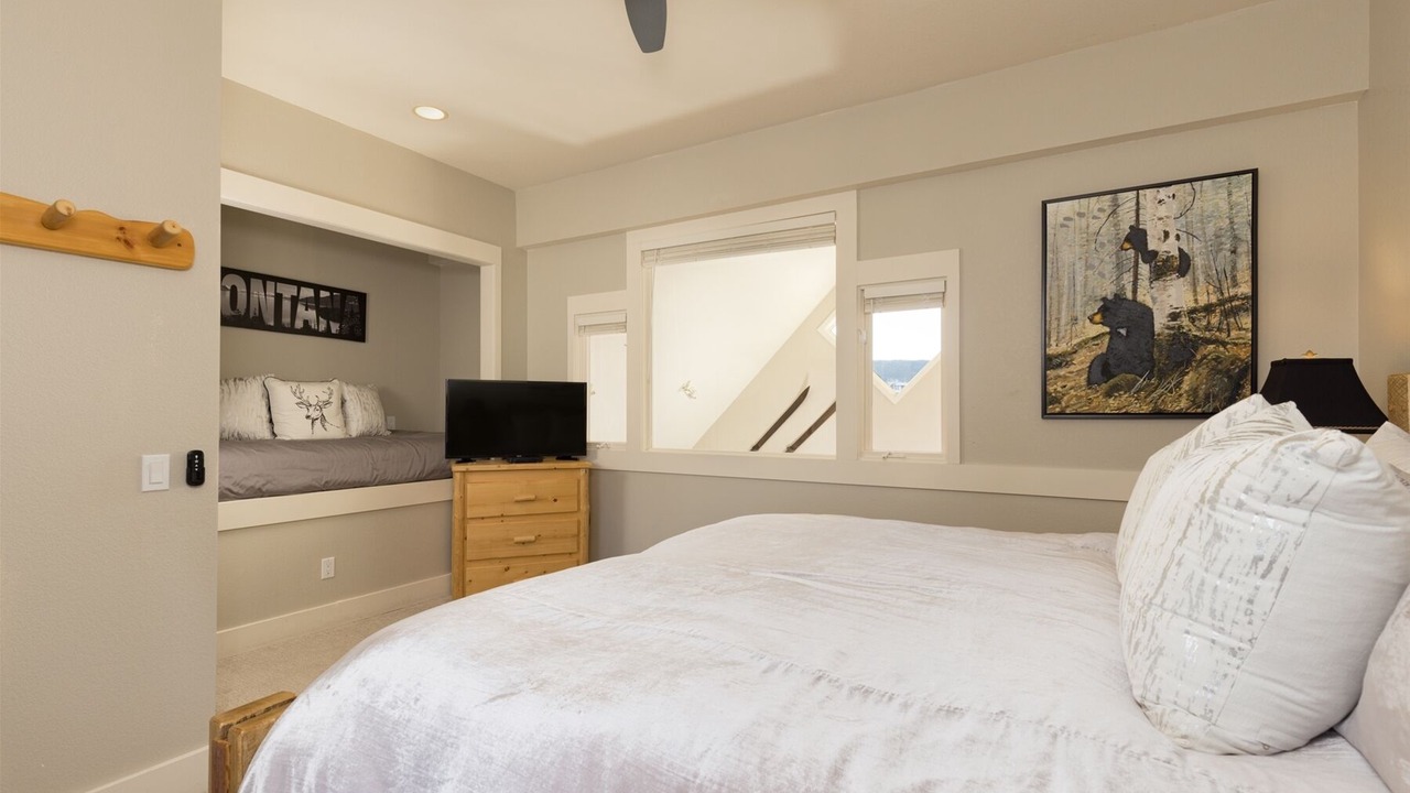 Photo of Bedroom in Saddle Ridge
