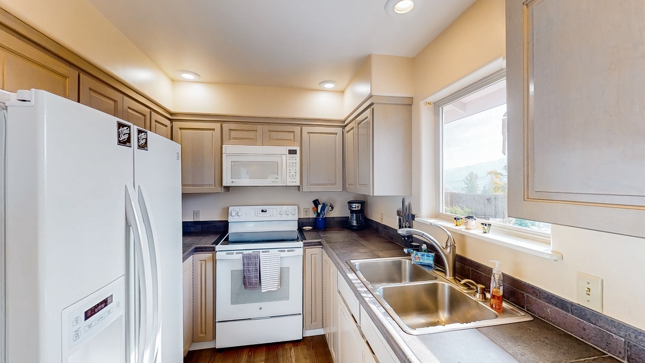 Photo of Kitchen in Manson