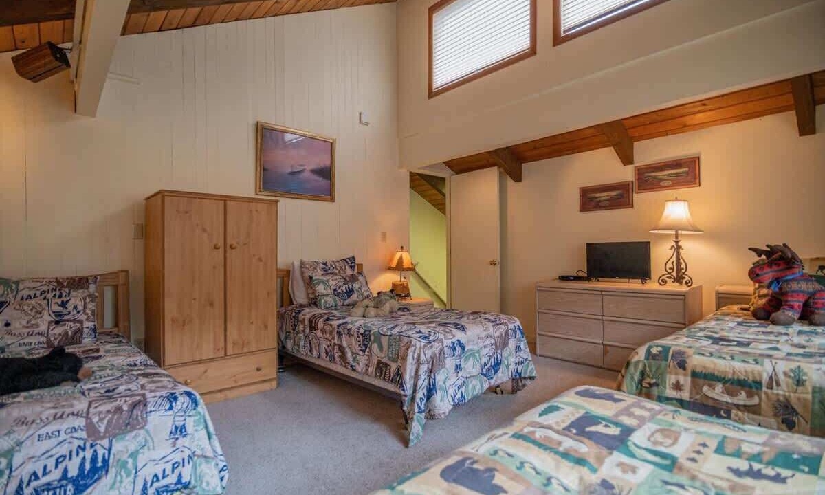 Photo of Bedroom in Sunriver