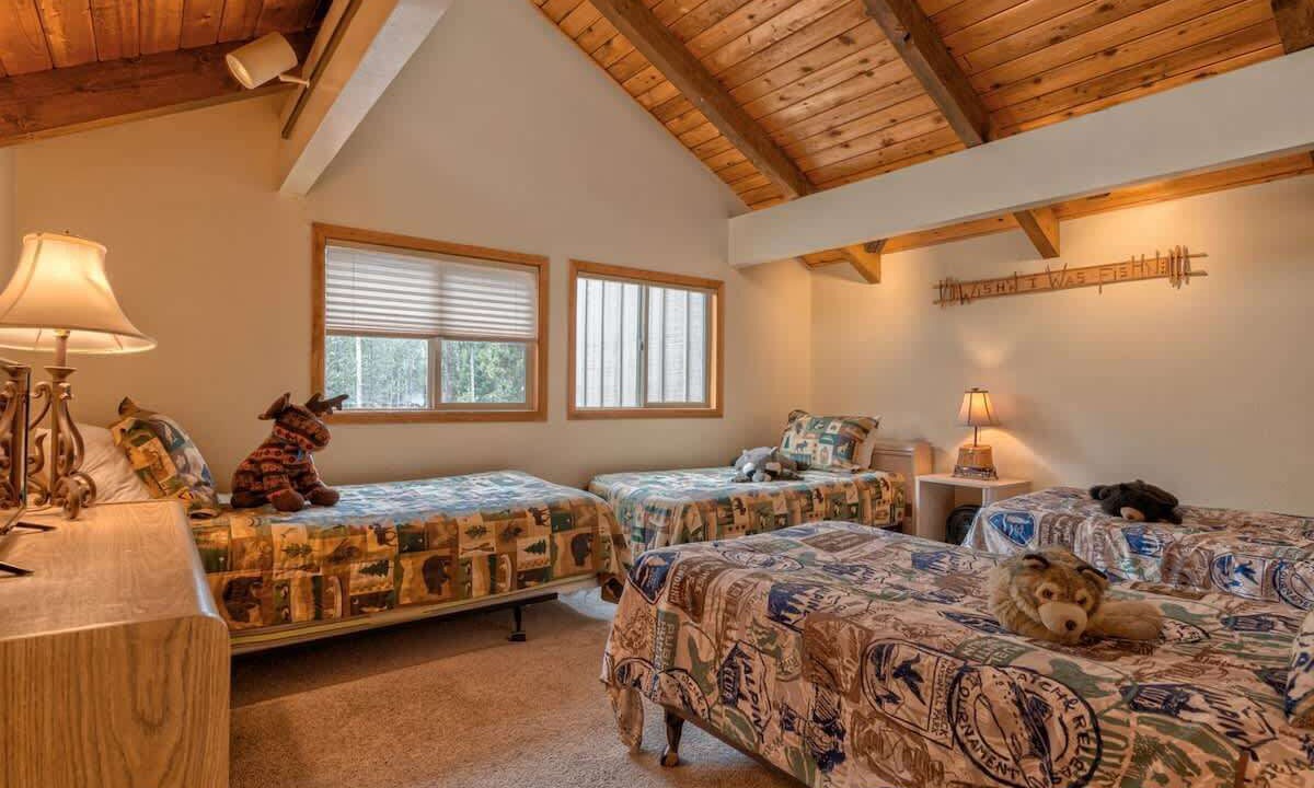 Photo of Bedroom in Sunriver