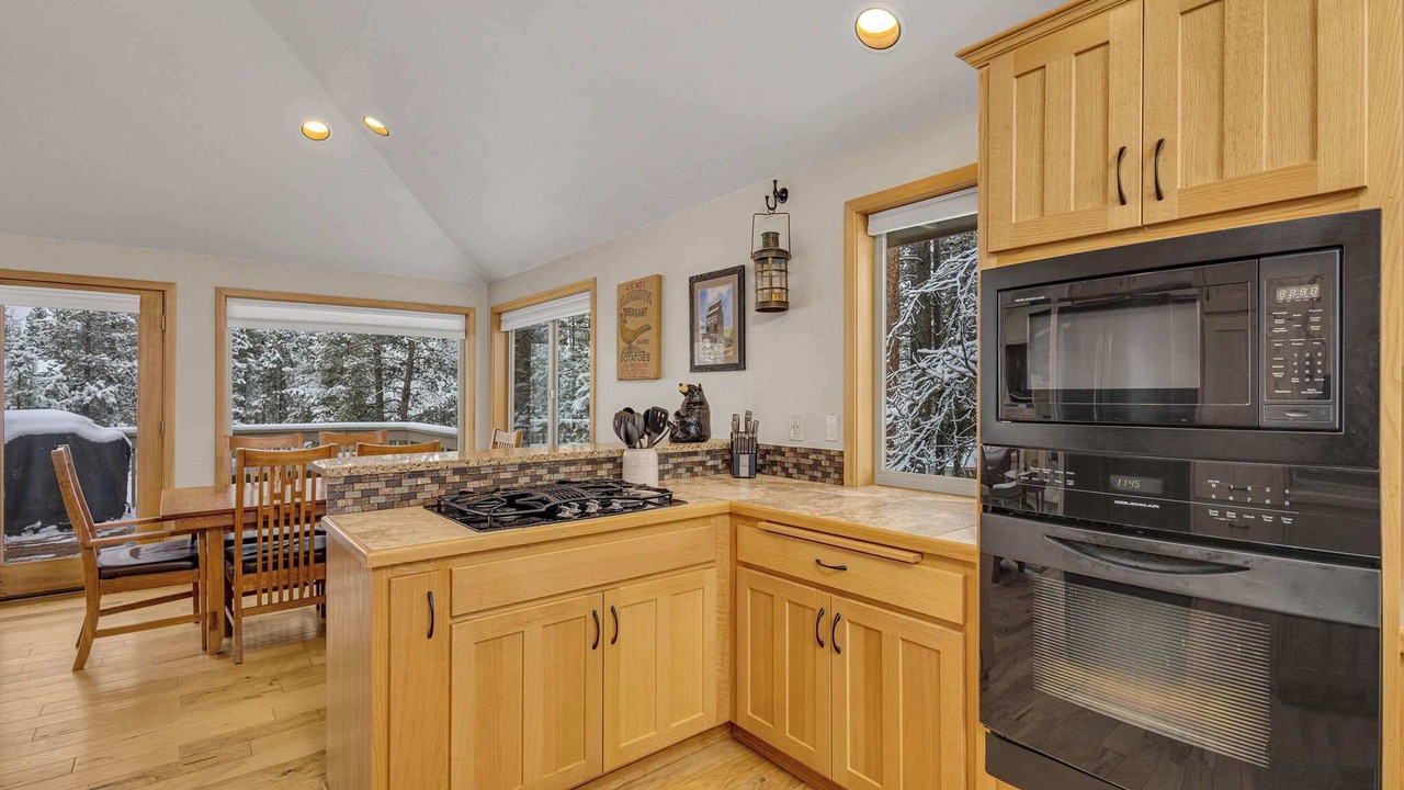 Photo of Kitchen in Sunriver
