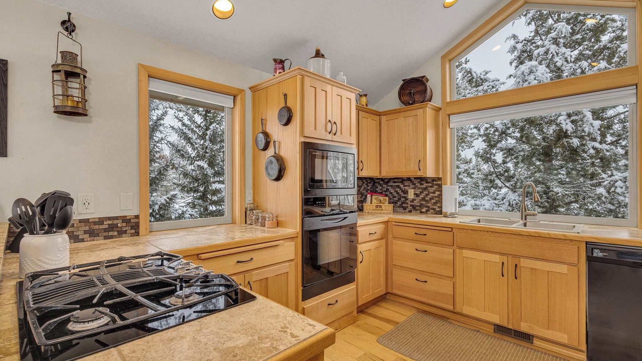 Photo of Kitchen in Sunriver