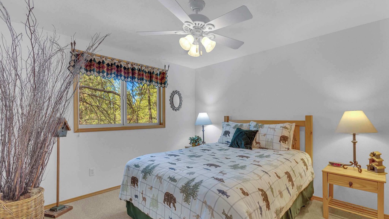 Photo of Bedroom in Sunriver