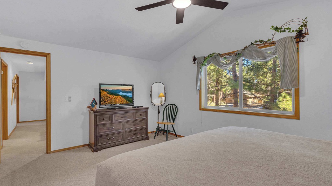 Photo of Bedroom in Sunriver