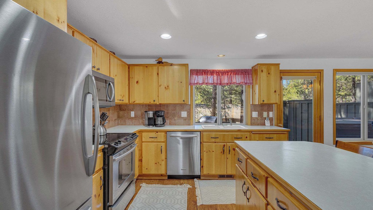 Photo of Kitchen in Sunriver