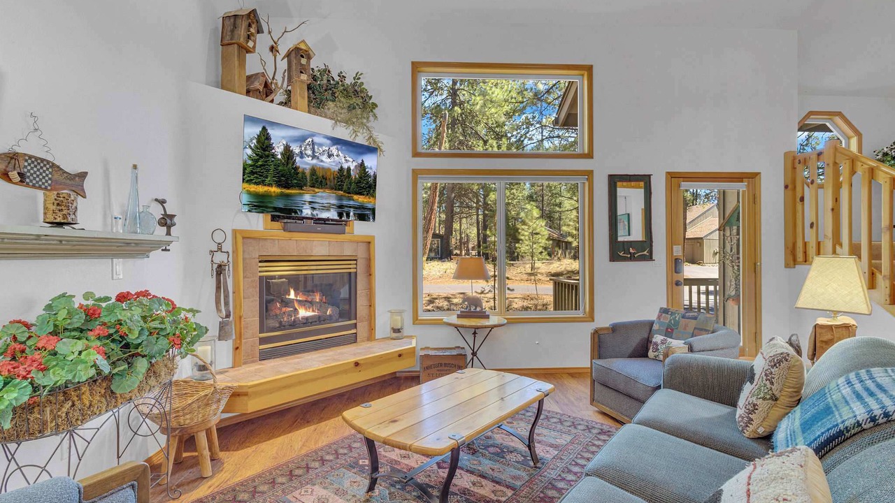 Photo of Livingroom in Sunriver