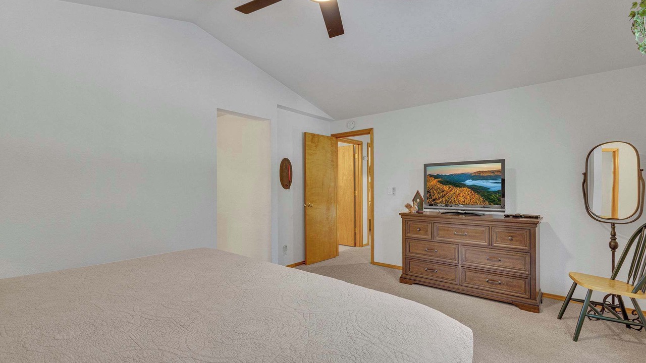 Photo of Bedroom in Sunriver