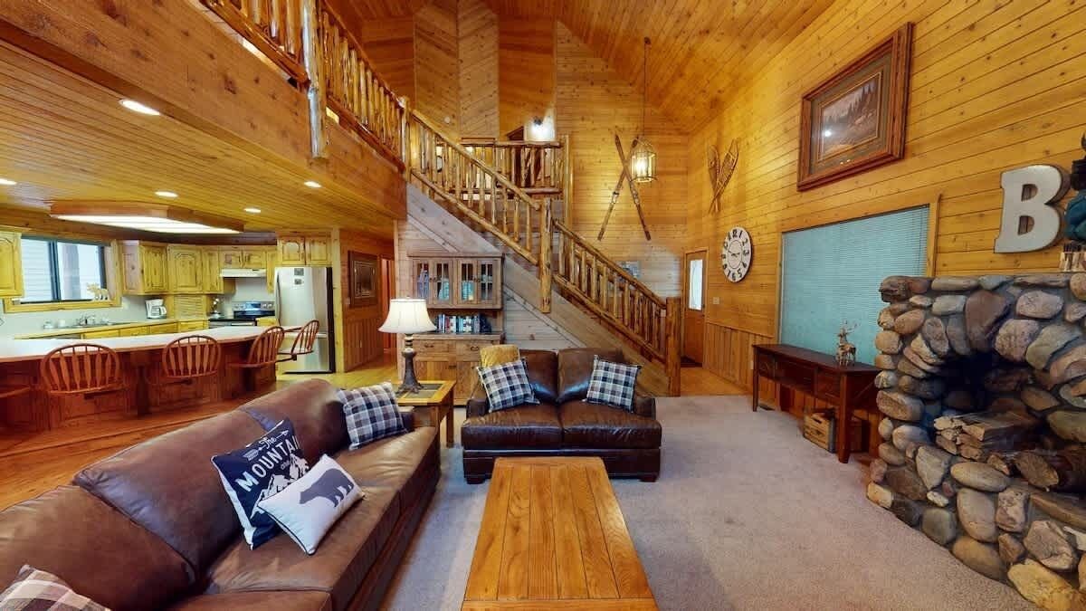 Photo of Livingroom in Island Park