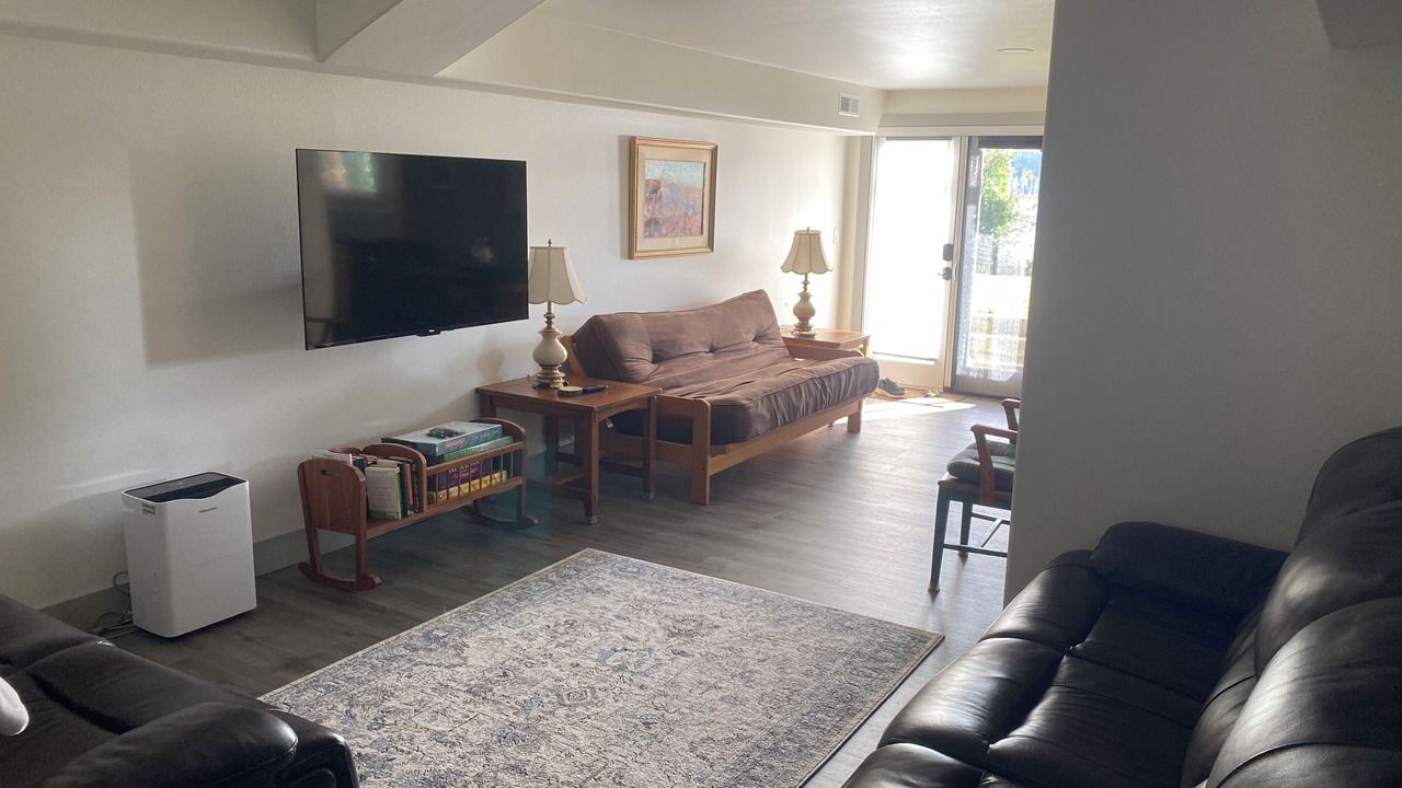 Photo of Livingroom in Kingston