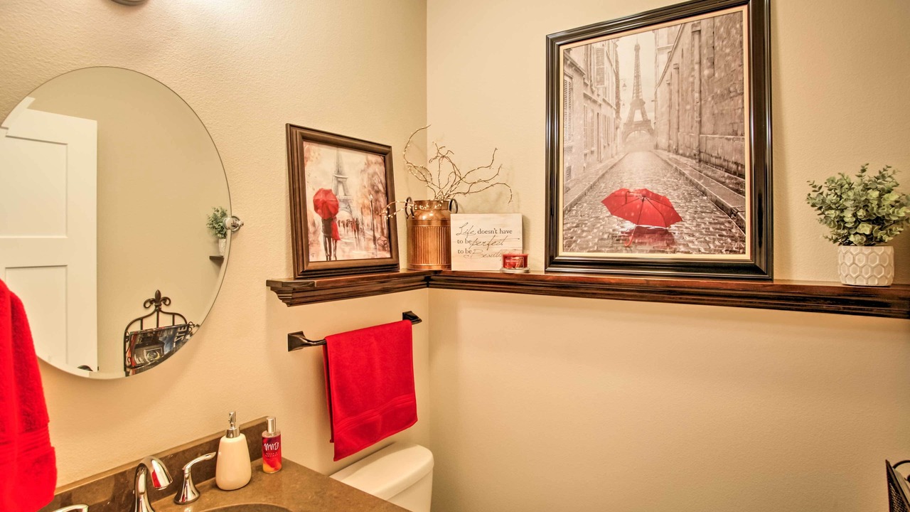 Photo of Bathroom in Garden District