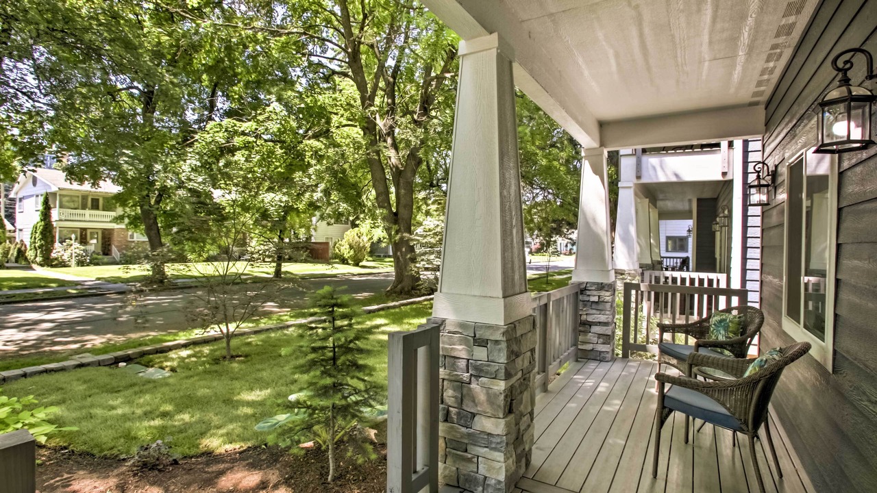 Photo of Patio Balcony in Garden District