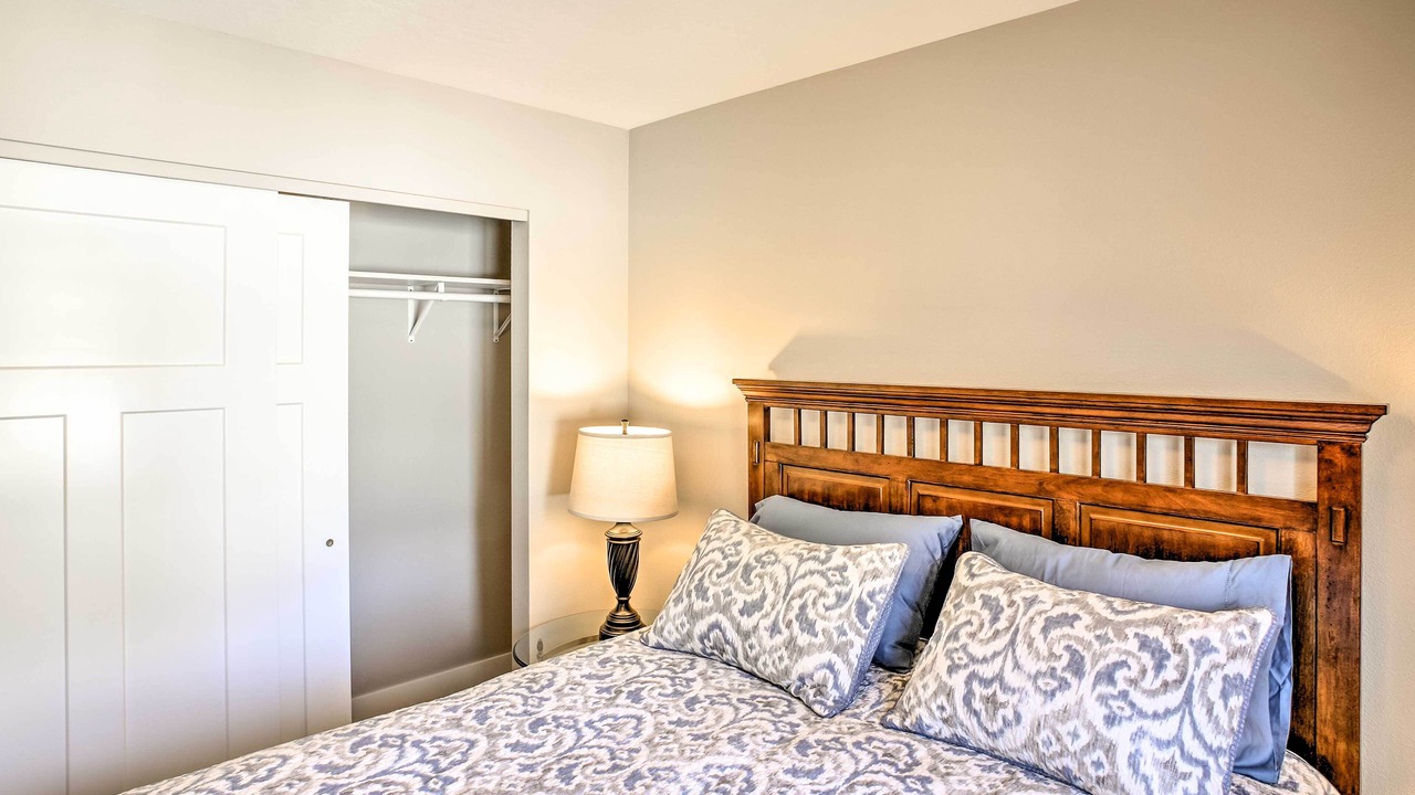 Photo of Bedroom in Garden District