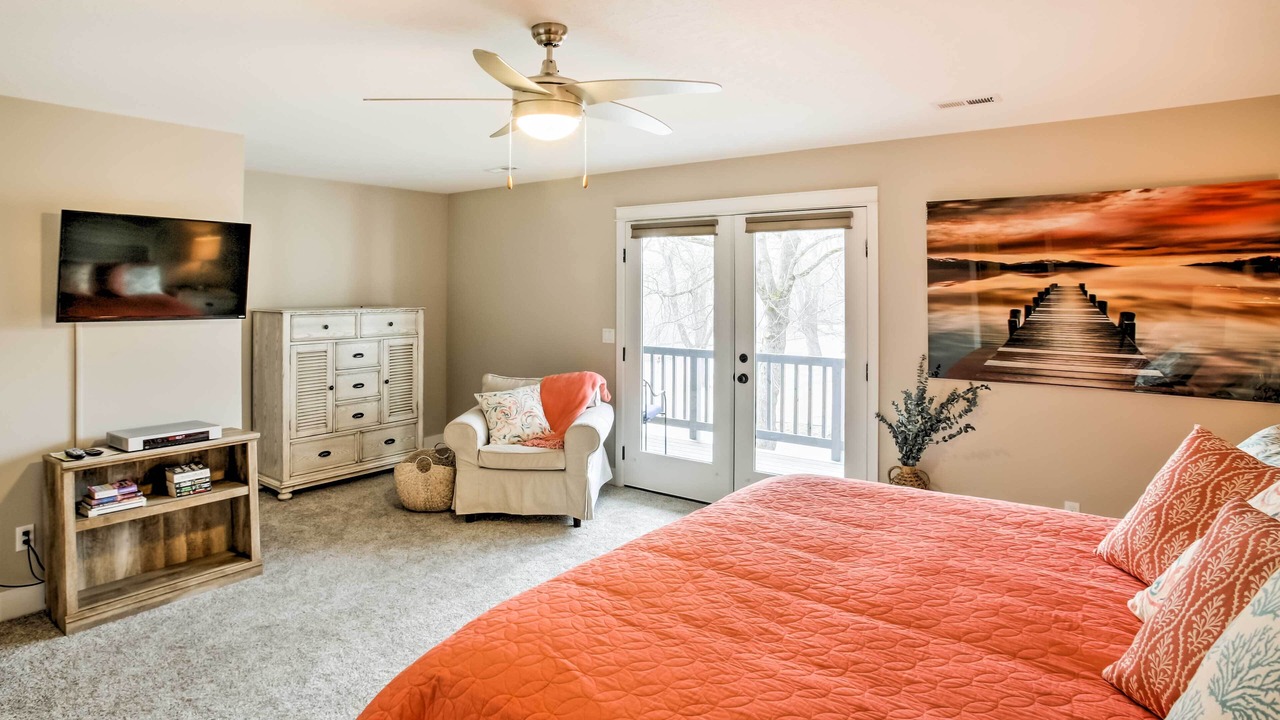 Photo of Bedroom in Garden District
