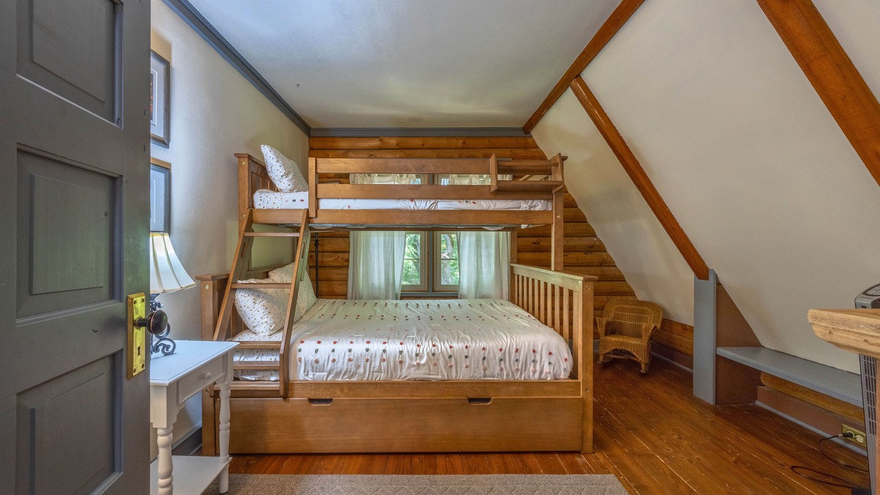Photo of Bedroom in Hood River