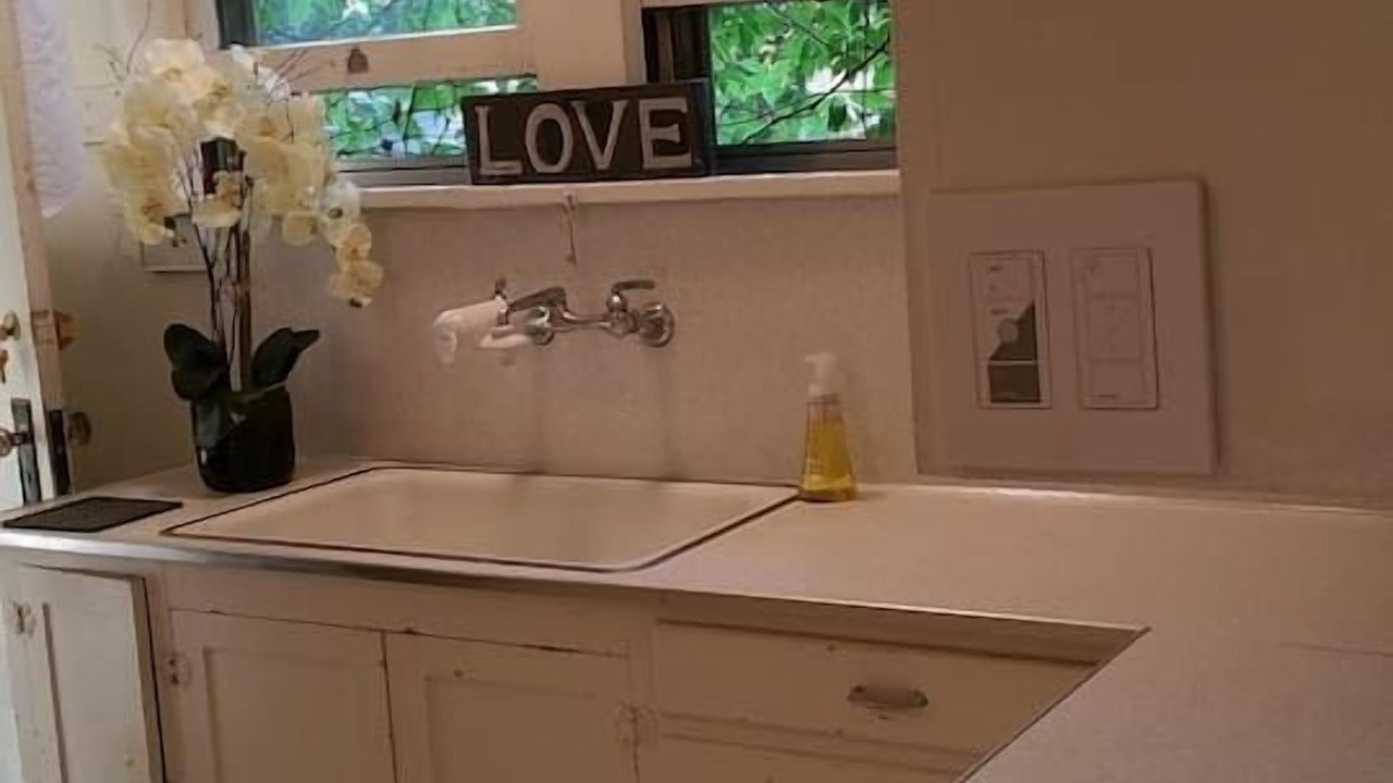 Photo of Kitchen in Downtown Klamath Falls