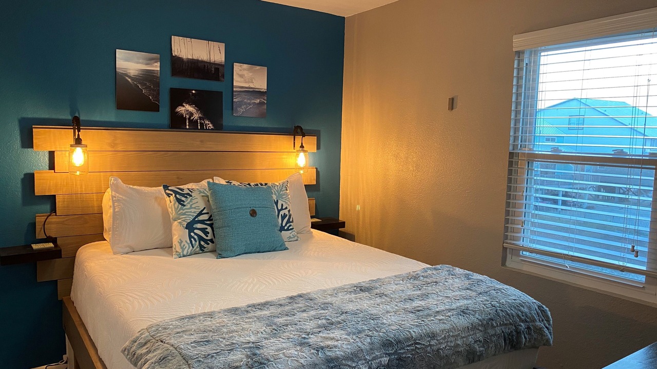Photo of Bedroom in Gulf Shores