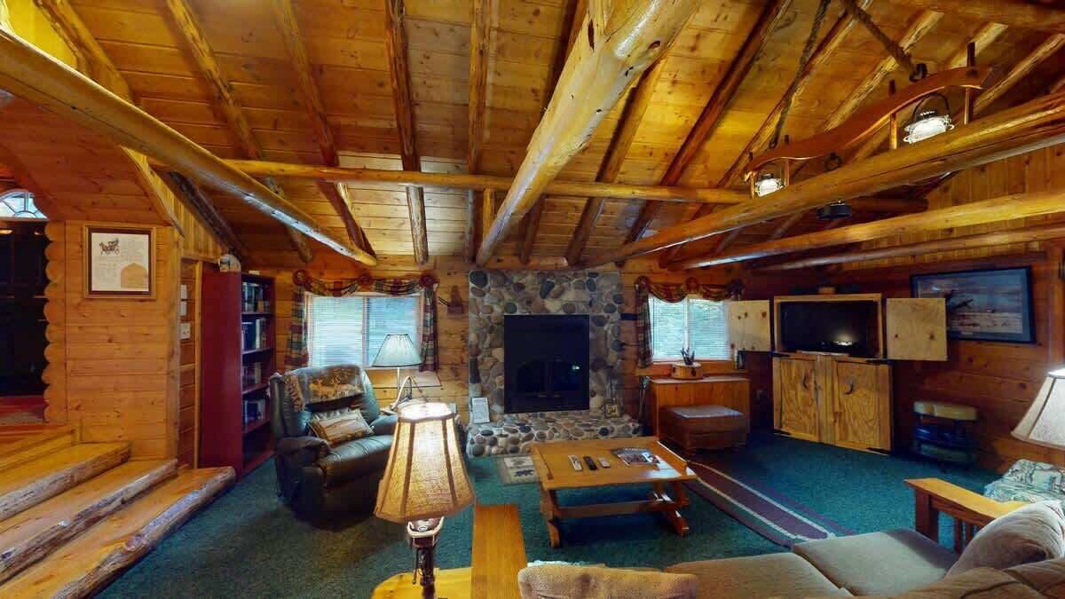 Photo of Bedroom in Island Park