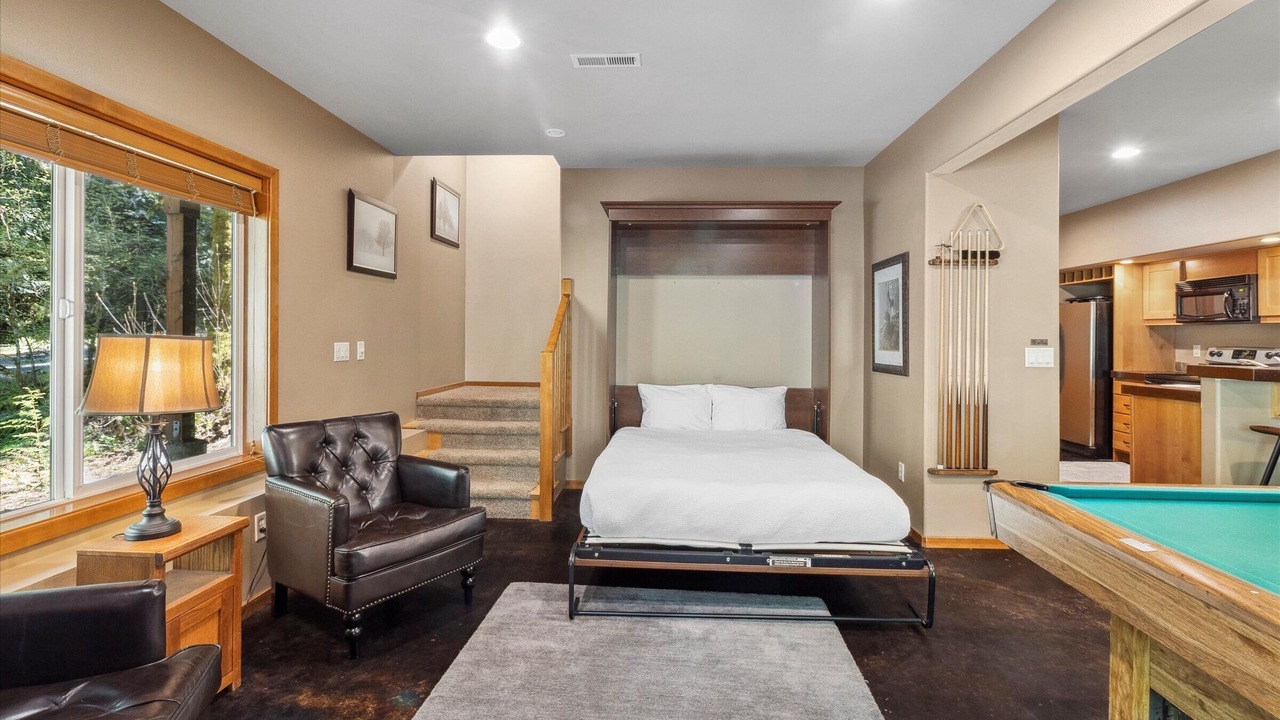 Photo of Bedroom in Glacier