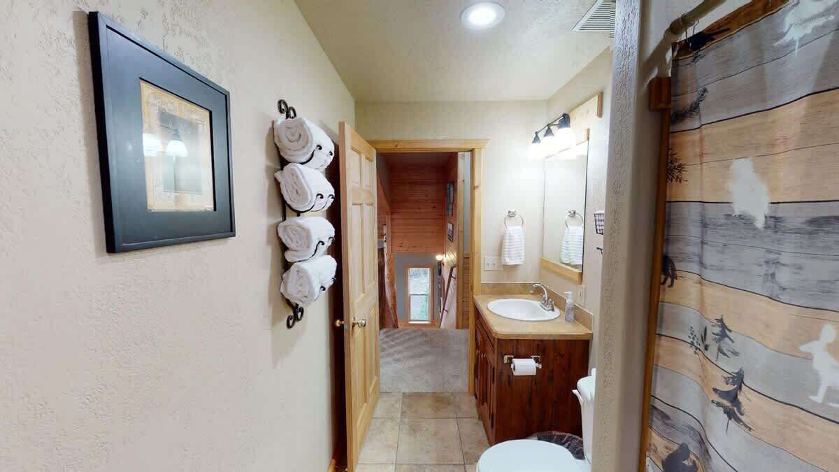 Photo of Bathroom in Rea