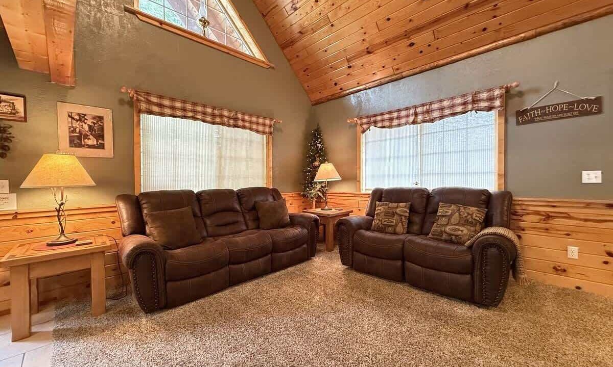 Photo of Bedroom in Island Park