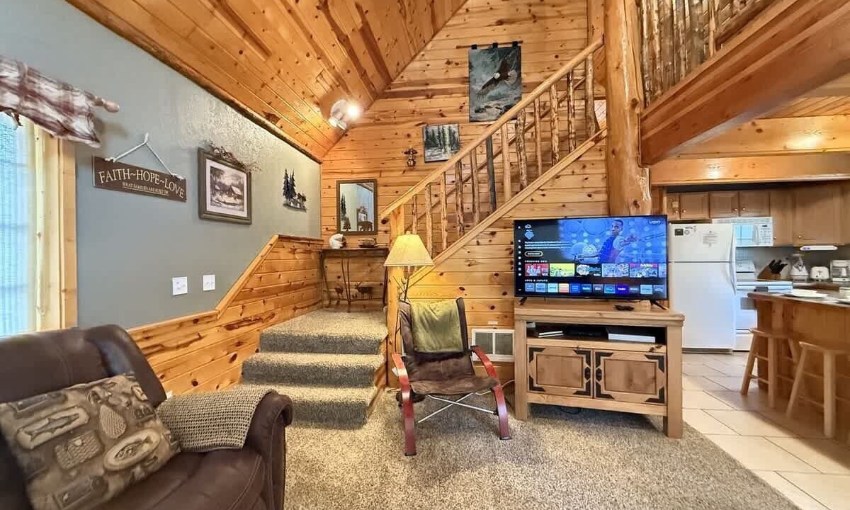 Photo of Bedroom in Island Park