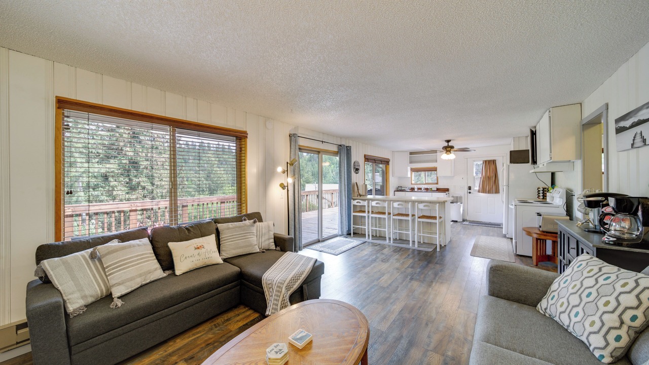 Photo of Livingroom in Worley