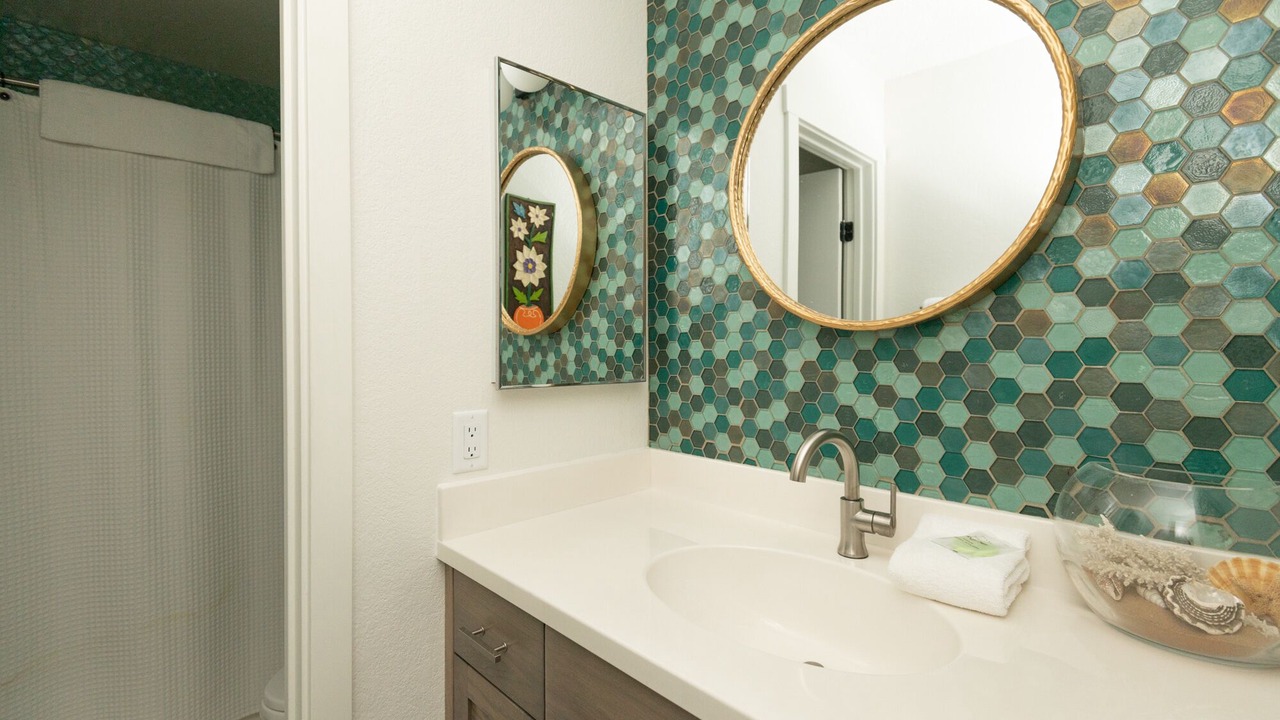 Photo of Bathroom in Tennis Village