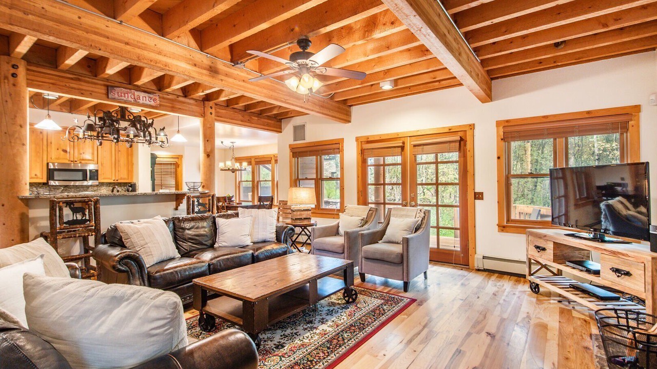 Photo of Livingroom in Sundance