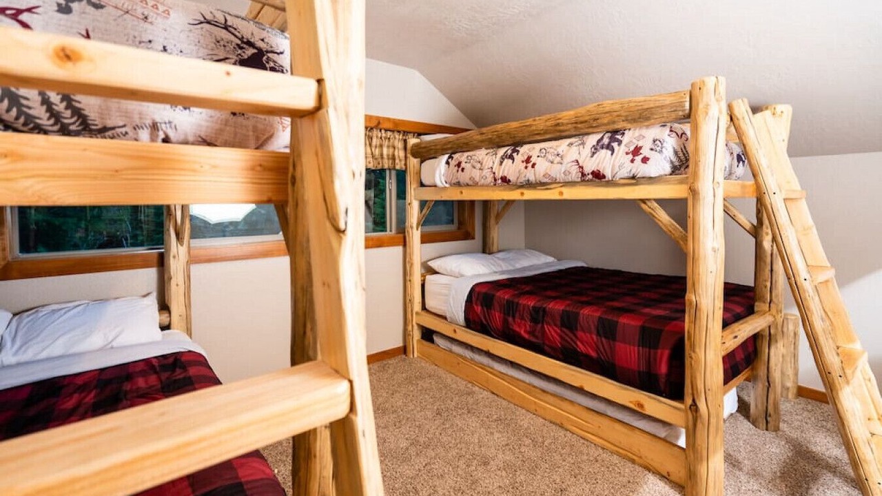Photo of Bedroom in Tamarack Resort