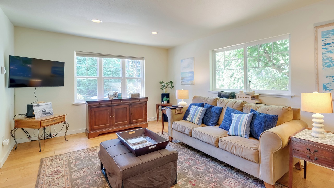 Photo of Bedroom in Indianola