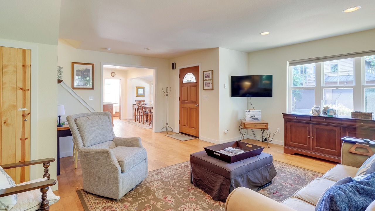 Photo of Livingroom in Indianola