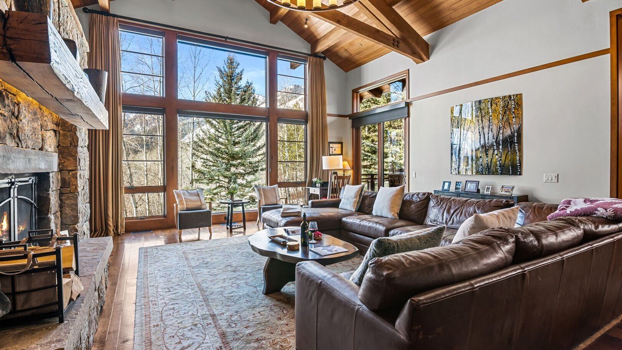 Photo of Livingroom in Granite Ridge