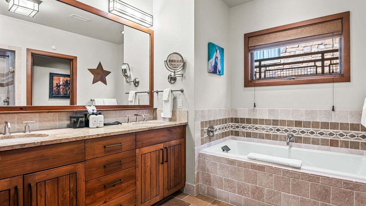 Photo of Bathroom in Granite Ridge