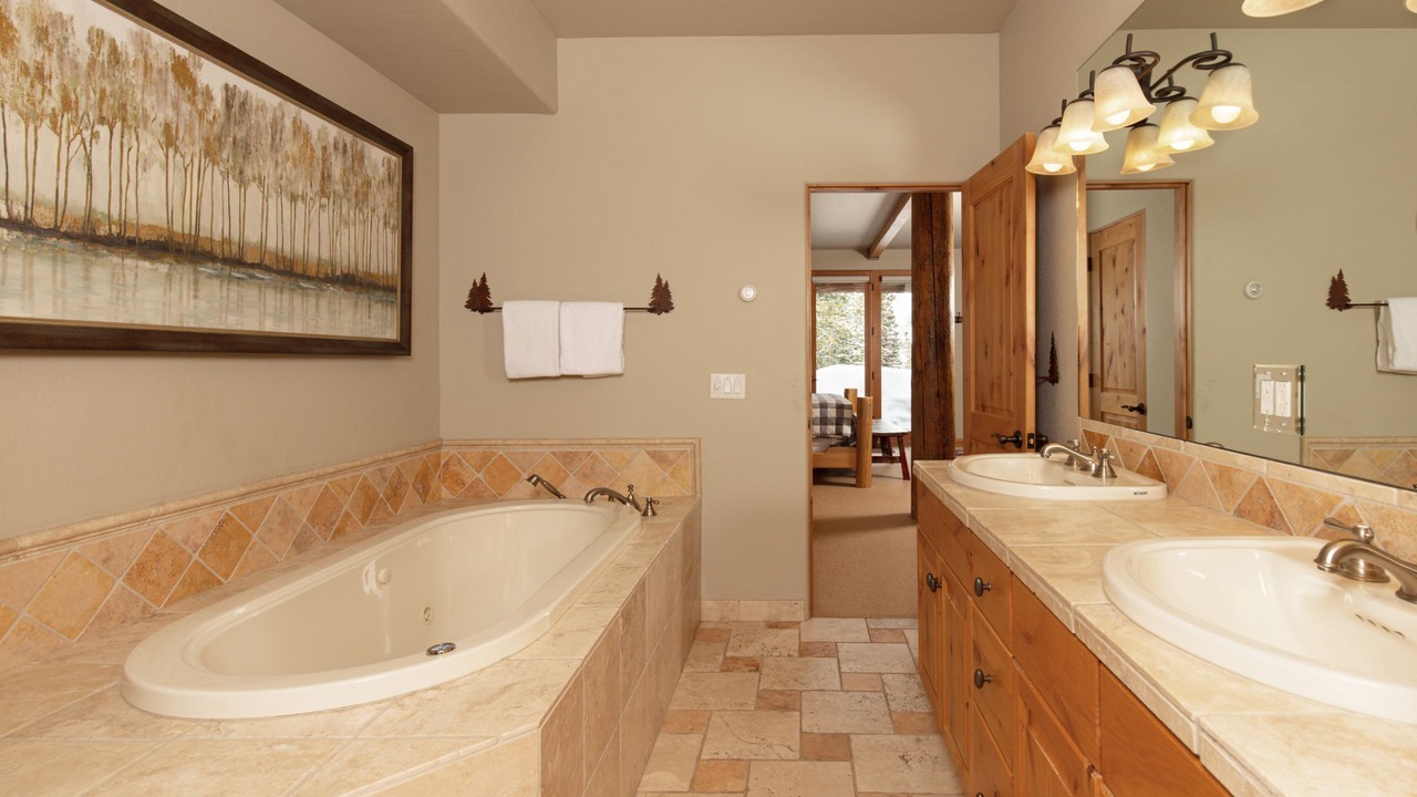 Photo of Bathroom in Big Sky