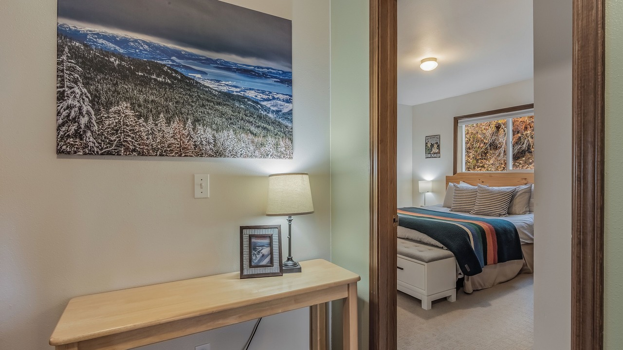 Photo of Bedroom in Sandpoint