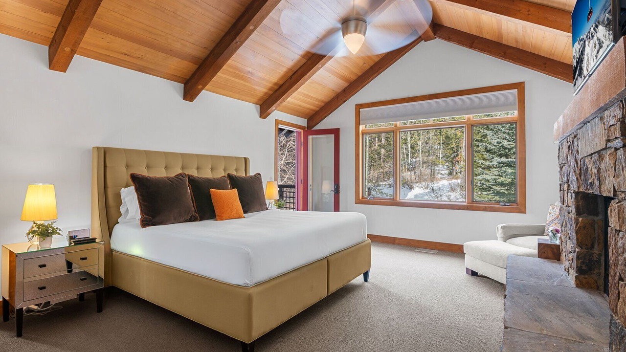 Photo of Livingroom in Granite Ridge