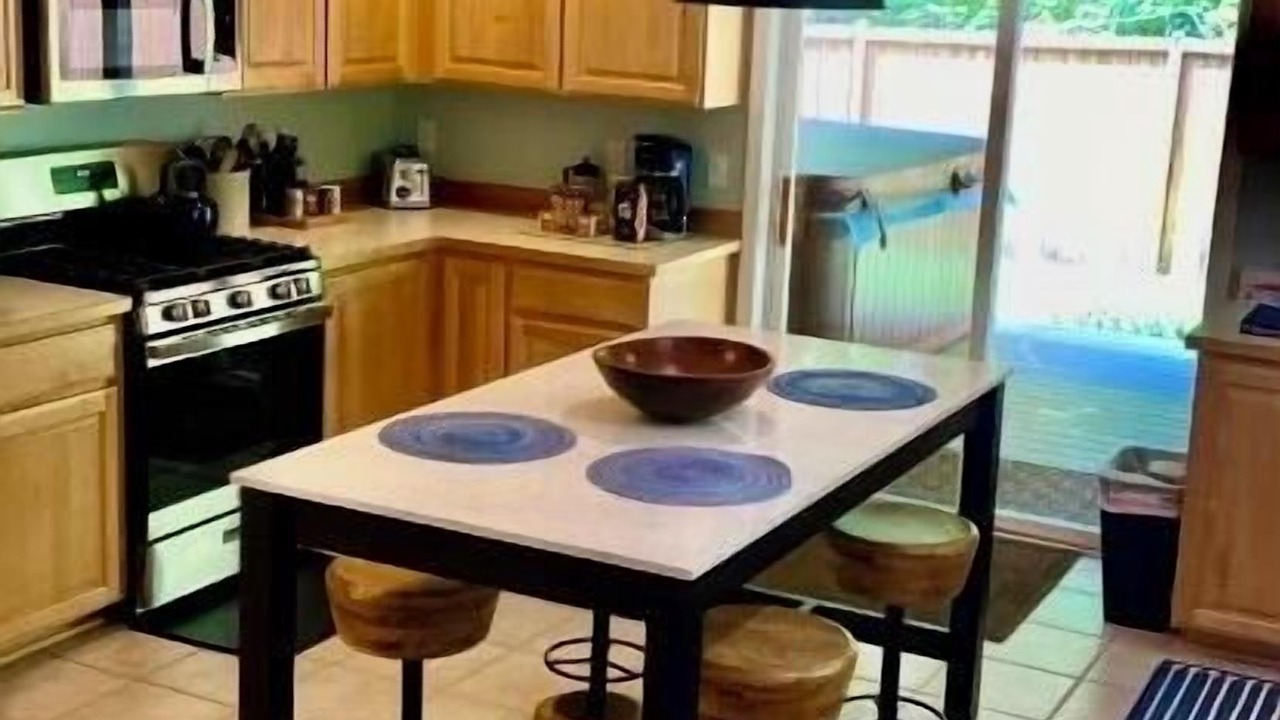 Photo of Kitchen in Enumclaw