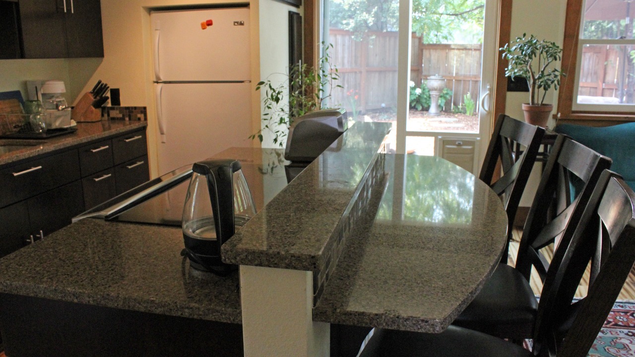 Photo of Kitchen in Siskiyou-Hargadine Historic District